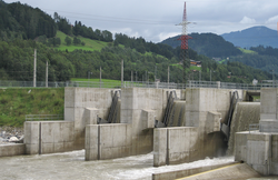 Die Segmentzylinder von Neumeister Hydraulik arbeiten tadellos im Wasserkraftwerk Pfarrwerfen.